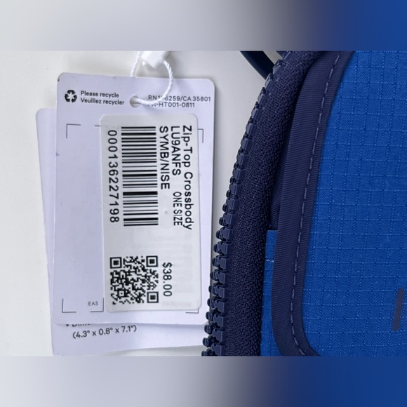 Lululemon Zip-Top Crossbody Bag NWT - Picture 3 of 6